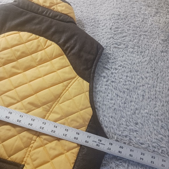 Last Kiss Quilted Vest L NWOT Tan Faux Suede Trim Zip Pockets Equestrian Style - Picture 3 of 8